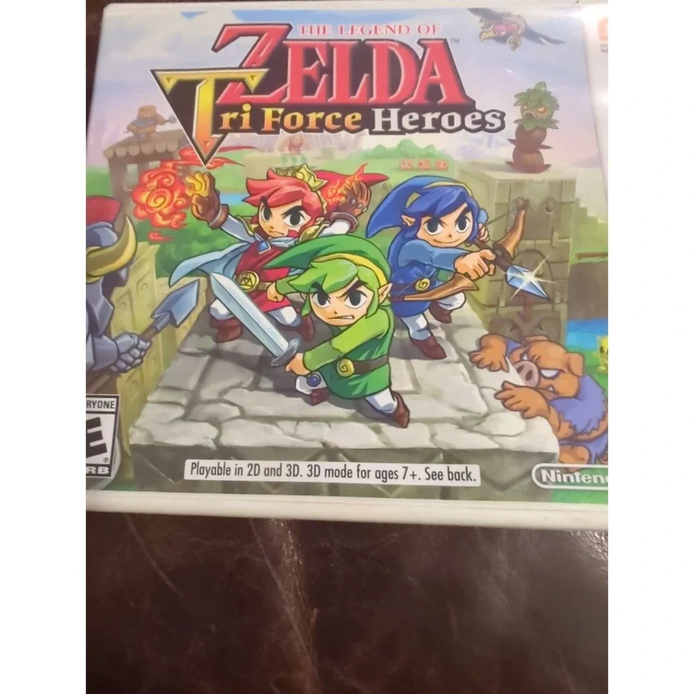 The Legend Of Zelda: TriForce Heroes Nintendo 3DS 2015 with Case